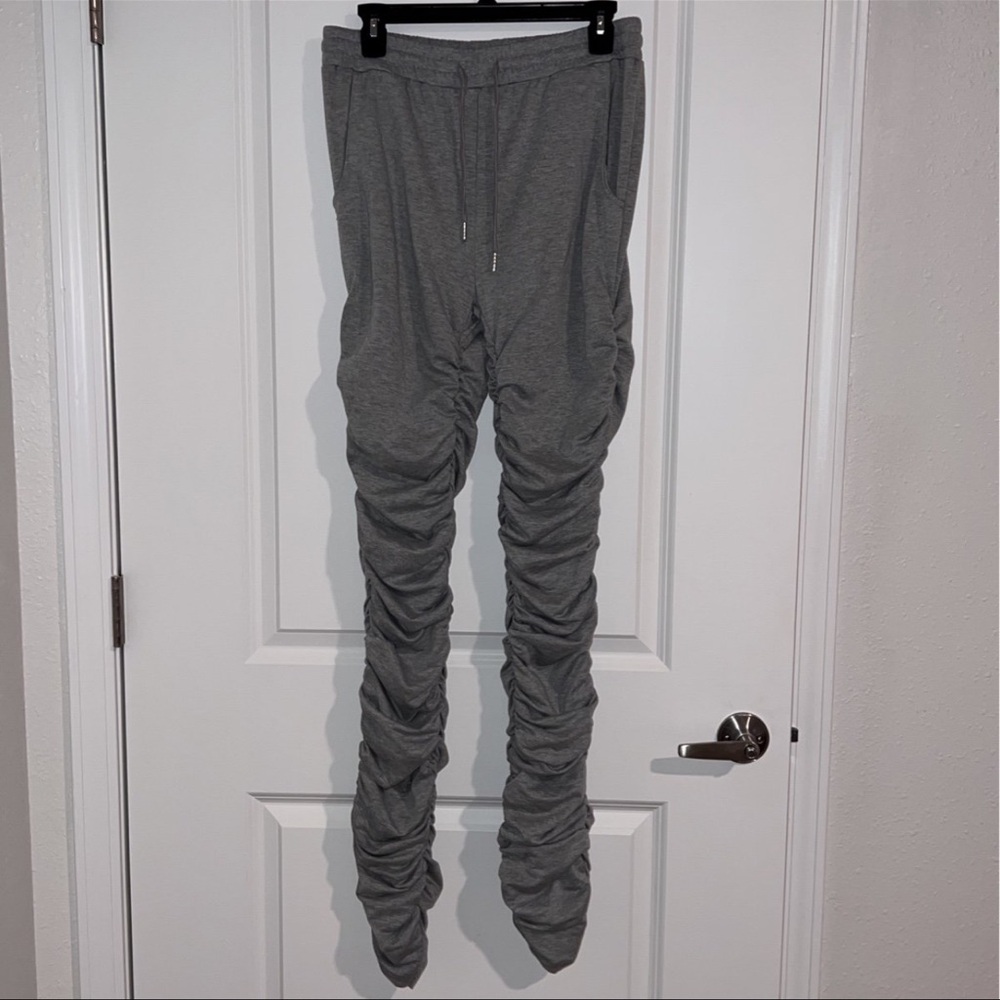 Joggers / Pants Ruffled